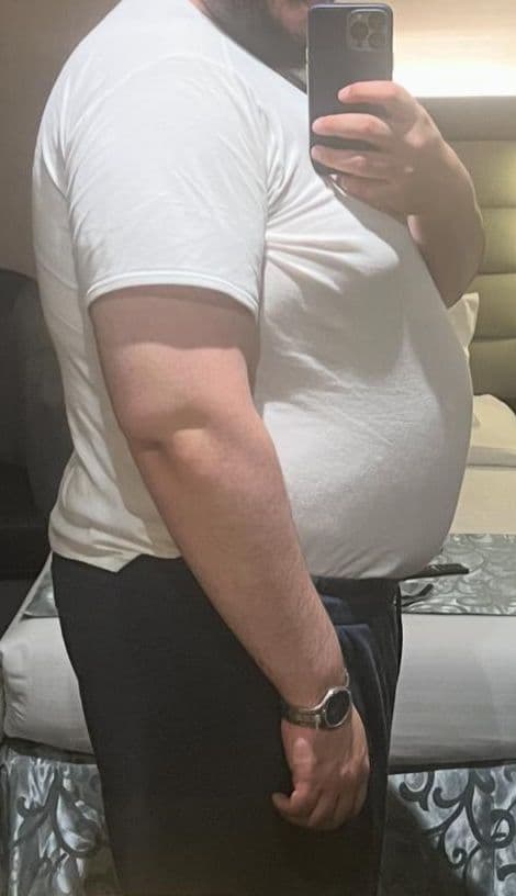 صورة جانبية لعميل قبل الالتزام